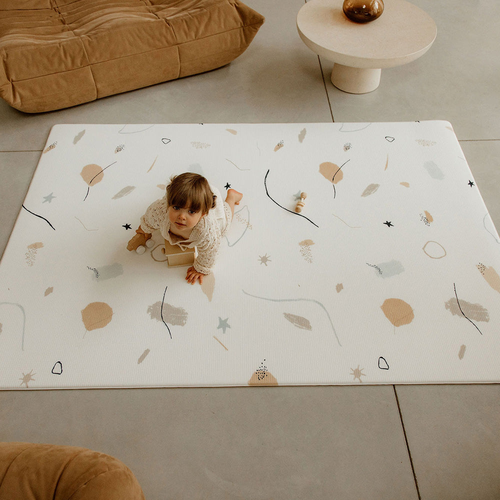 bébé sur le tapis de jeu xl le vichouille tapilou