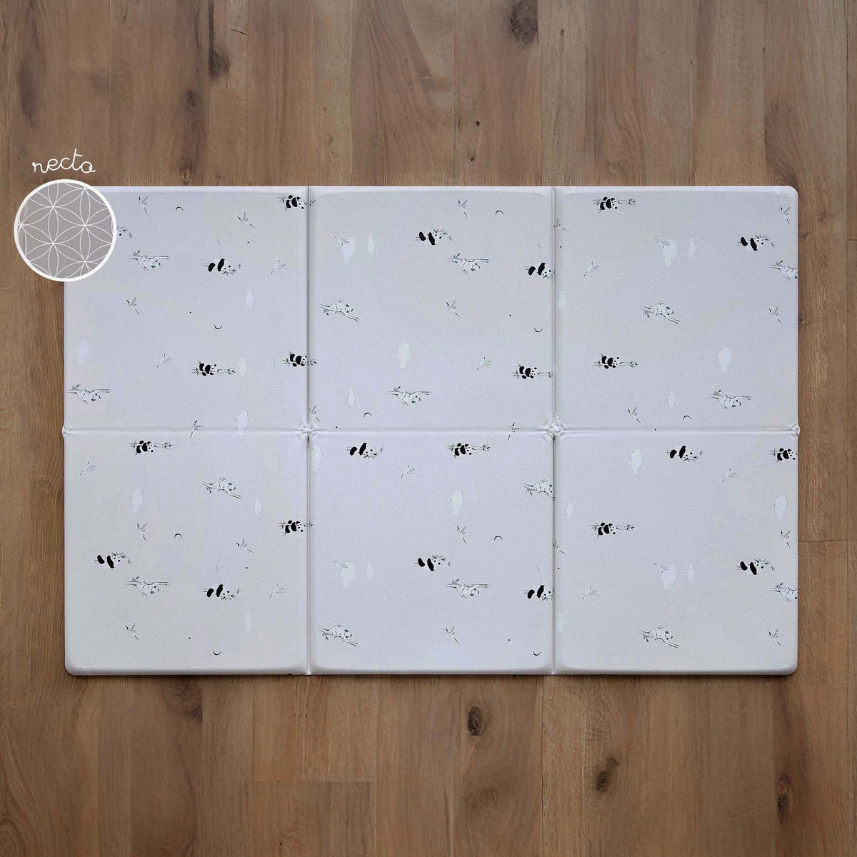 vue d'en haut du tapis pliable bambou recto et verso