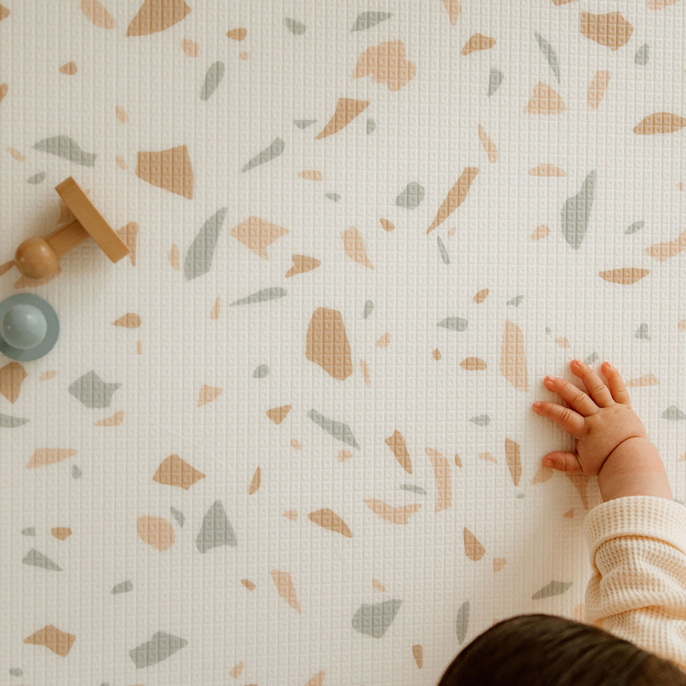 zoom tapis de jeu xl motif terrazzo