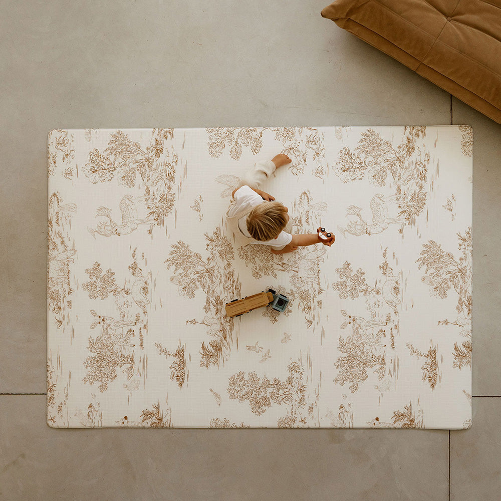 vue d'en haut tapis de jeu xl face animaux de la forêt tapilou